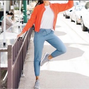 Albion Jetsetter Jogger in Chambray Blue